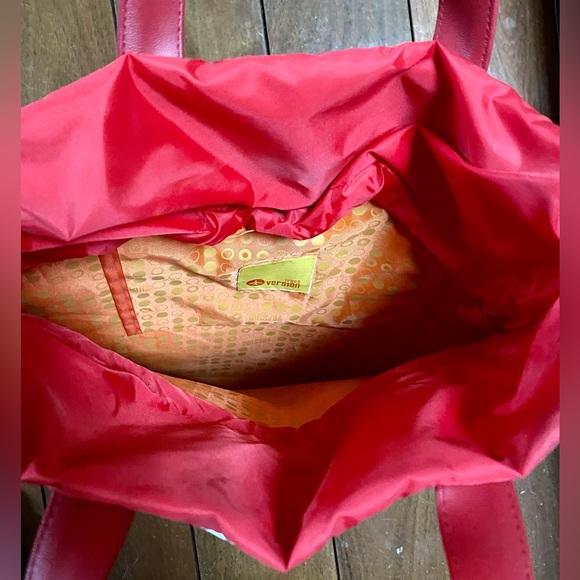 Vintage 1990s Transversion Red White “Greetings” Vinyl Tote - Picture 4 of 16